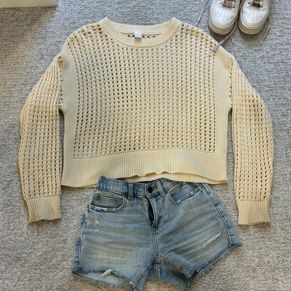 GCU Old Navy Cream Crew Neck Pull Over with Textured Knit - Picture 3 of 4